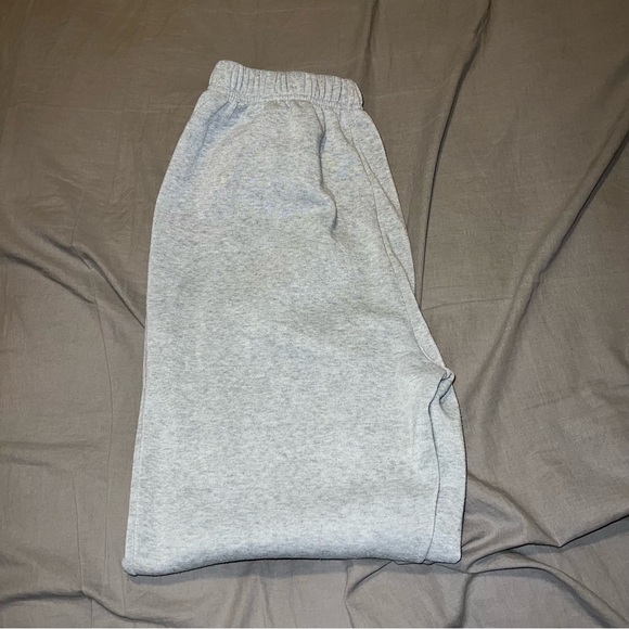 Grey Sweatpant - Picture 2 of 2